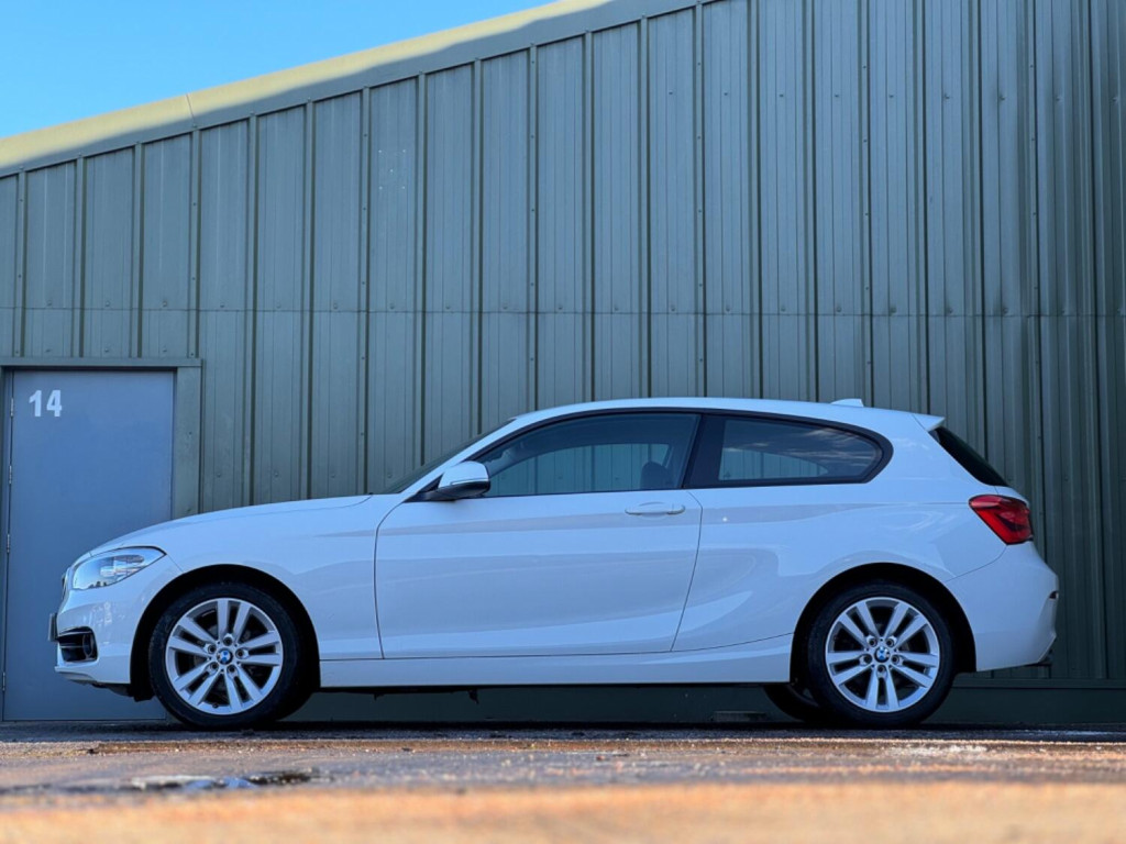 BMW 1 SERIES