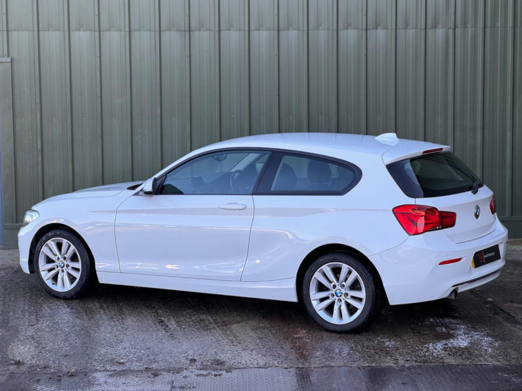 BMW 1 SERIES