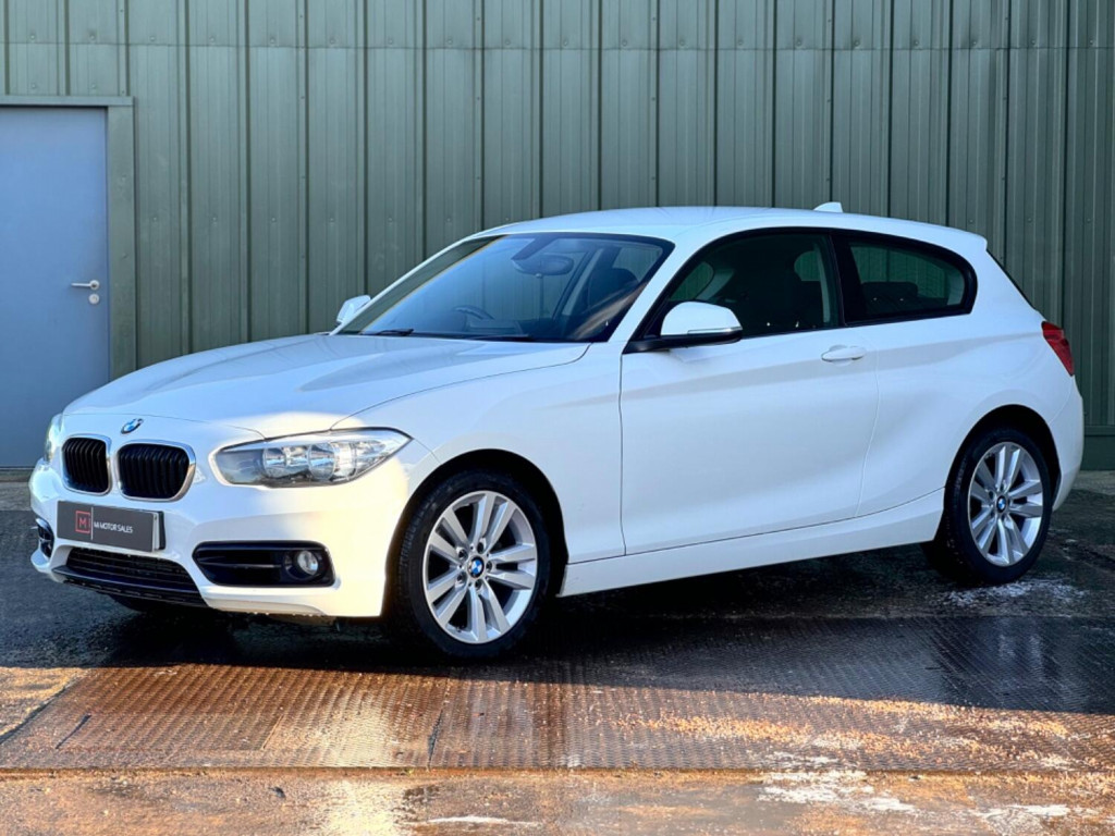 BMW 1 SERIES