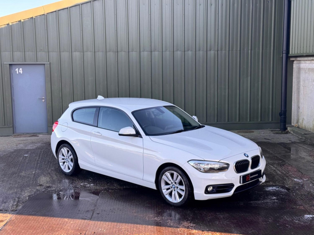 BMW 1 SERIES