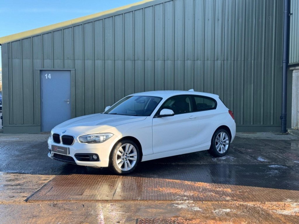 BMW 1 SERIES