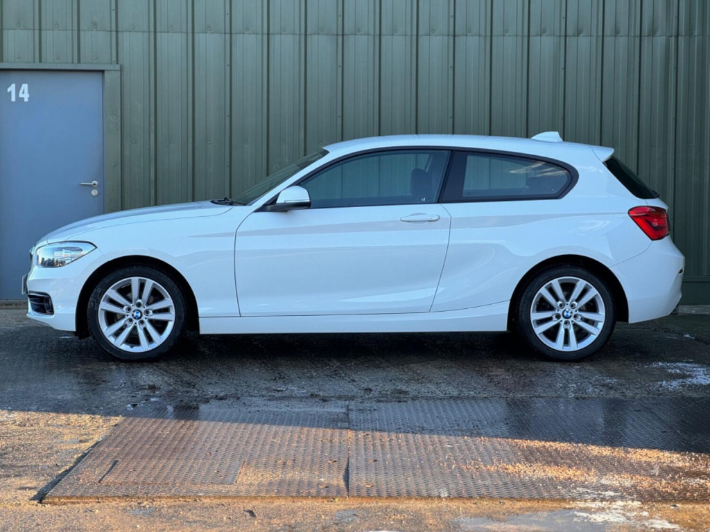 BMW 1 SERIES