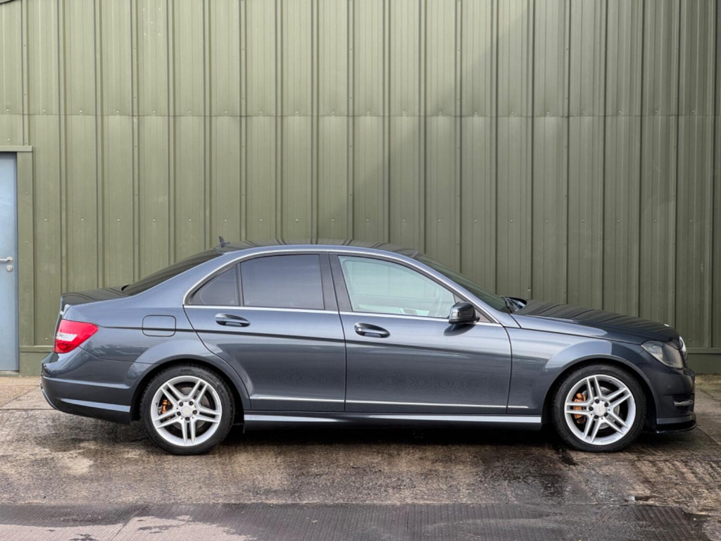 MERCEDES-BENZ C CLASS