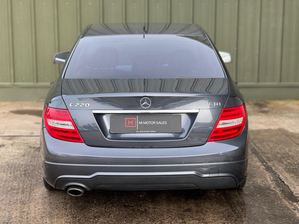 MERCEDES-BENZ C CLASS