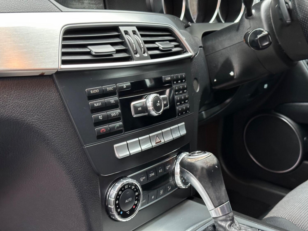 MERCEDES-BENZ C CLASS