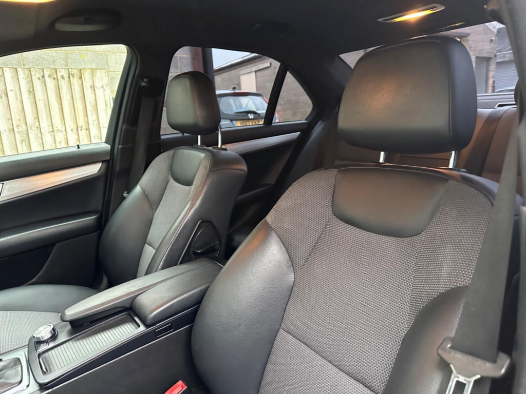 MERCEDES-BENZ C CLASS