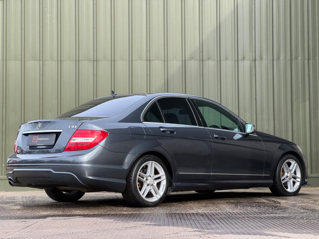 MERCEDES-BENZ C CLASS