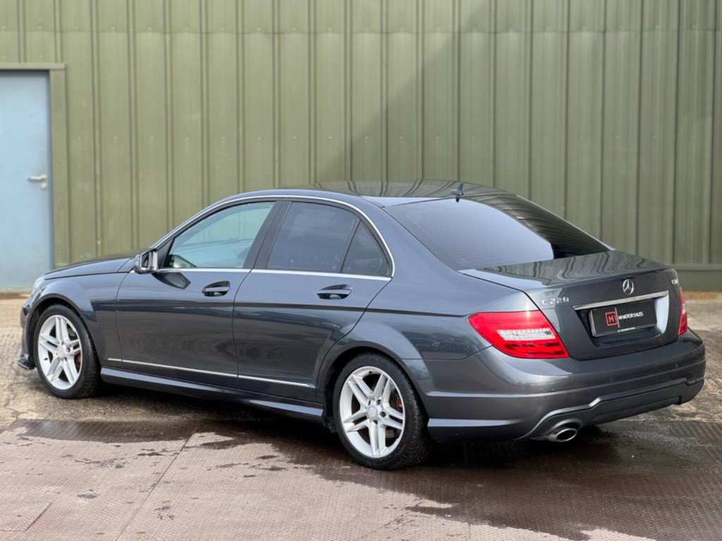 MERCEDES-BENZ C CLASS