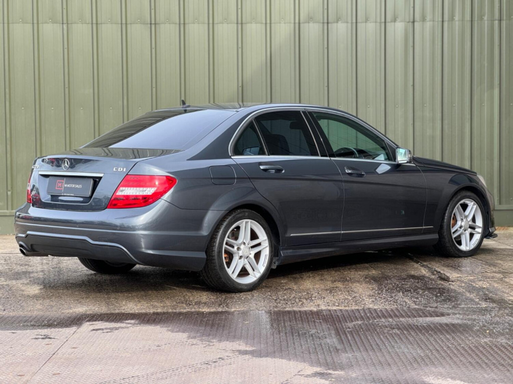 MERCEDES-BENZ C CLASS