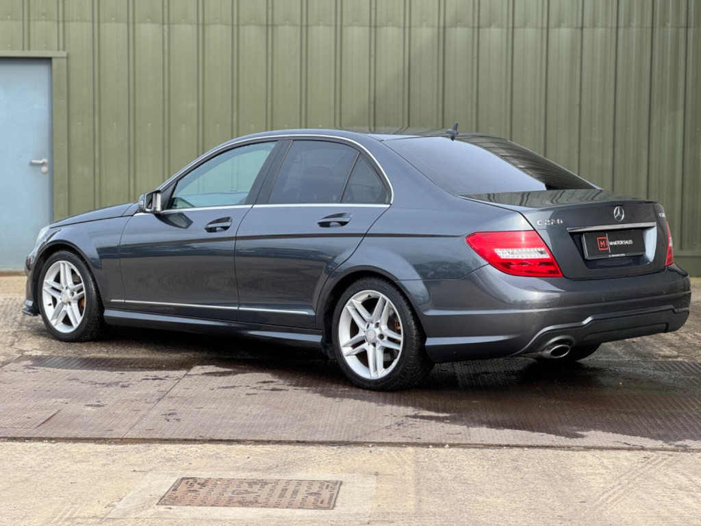 MERCEDES-BENZ C CLASS