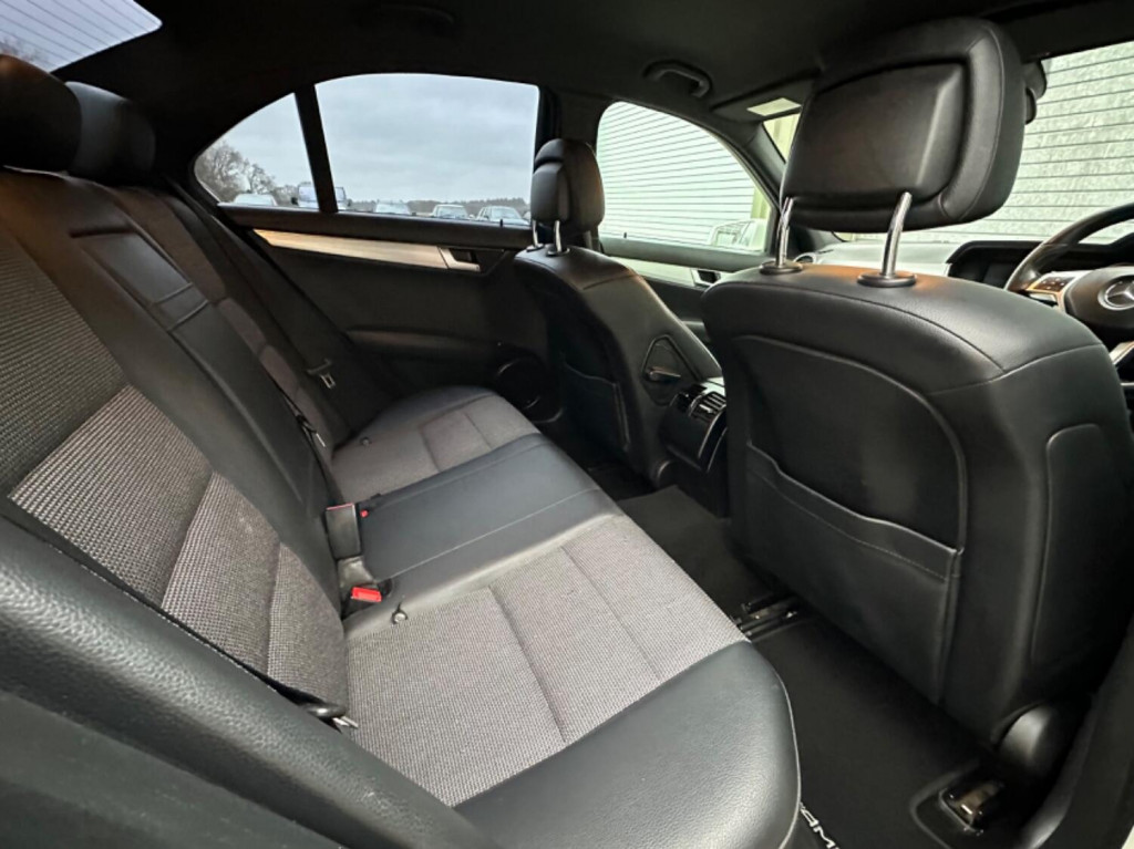 MERCEDES-BENZ C CLASS