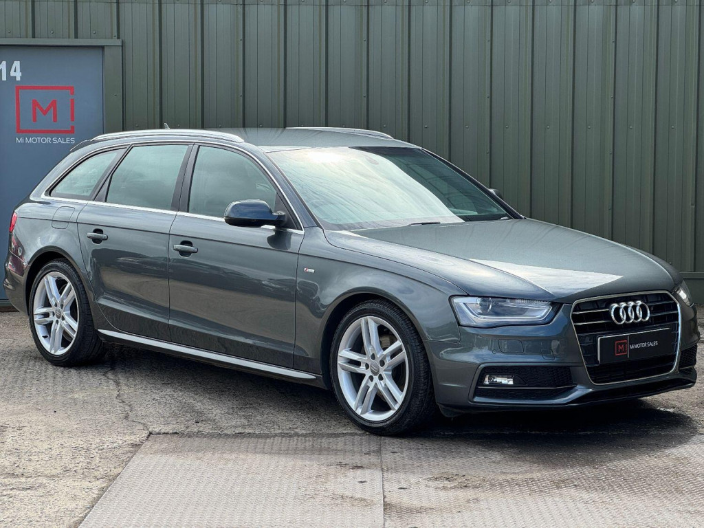 View AUDI A4 AVANT 2.0 TDI S line