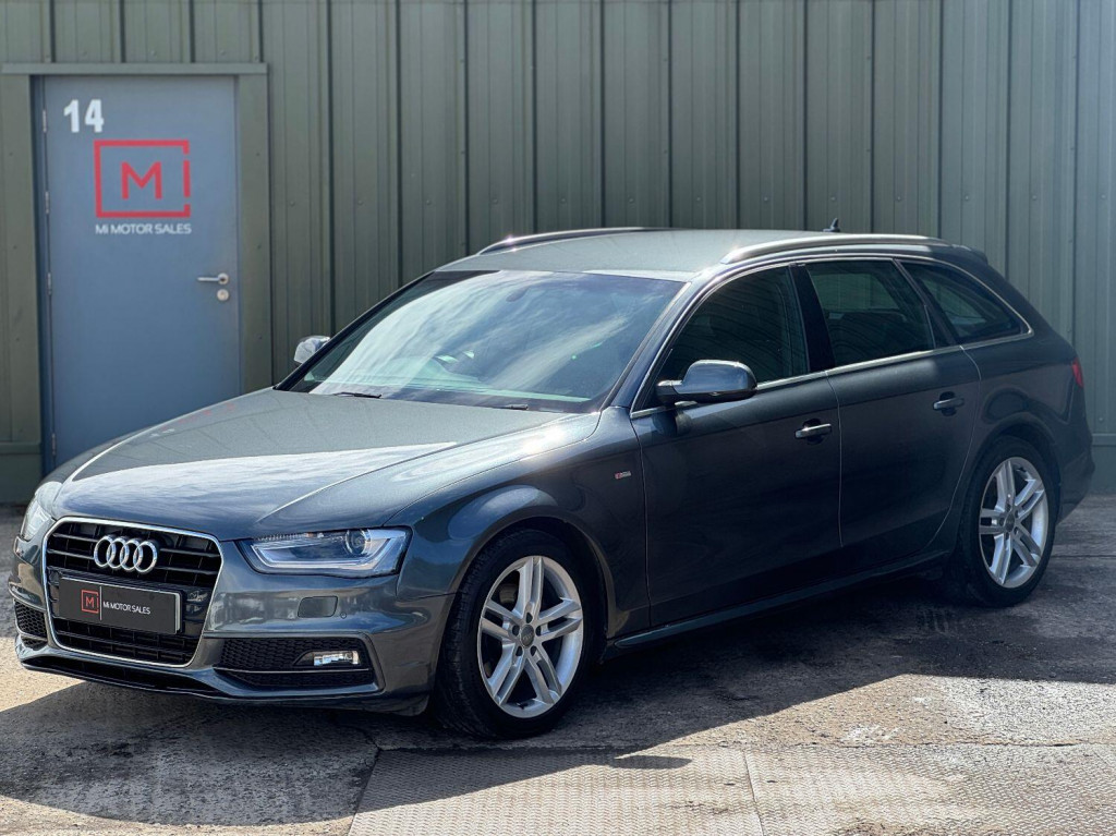 View AUDI A4 AVANT 2.0 TDI S line