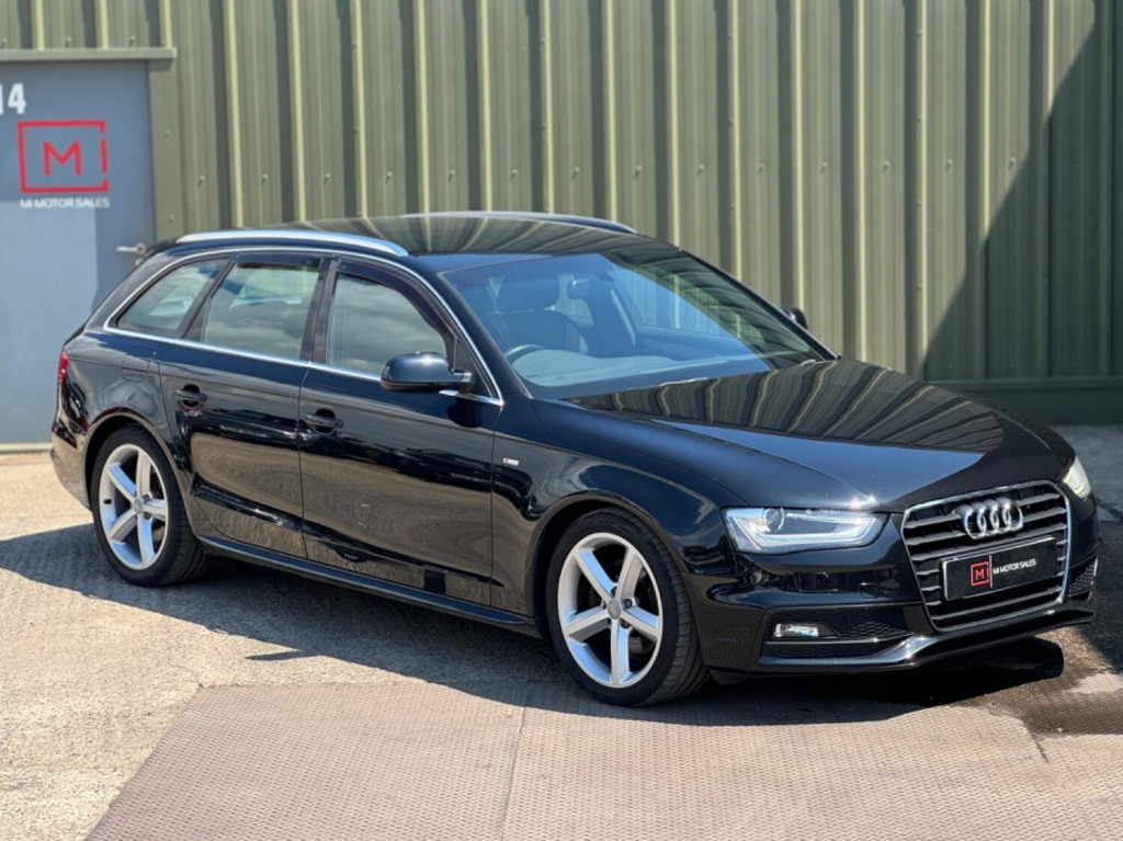 AUDI A4 AVANT