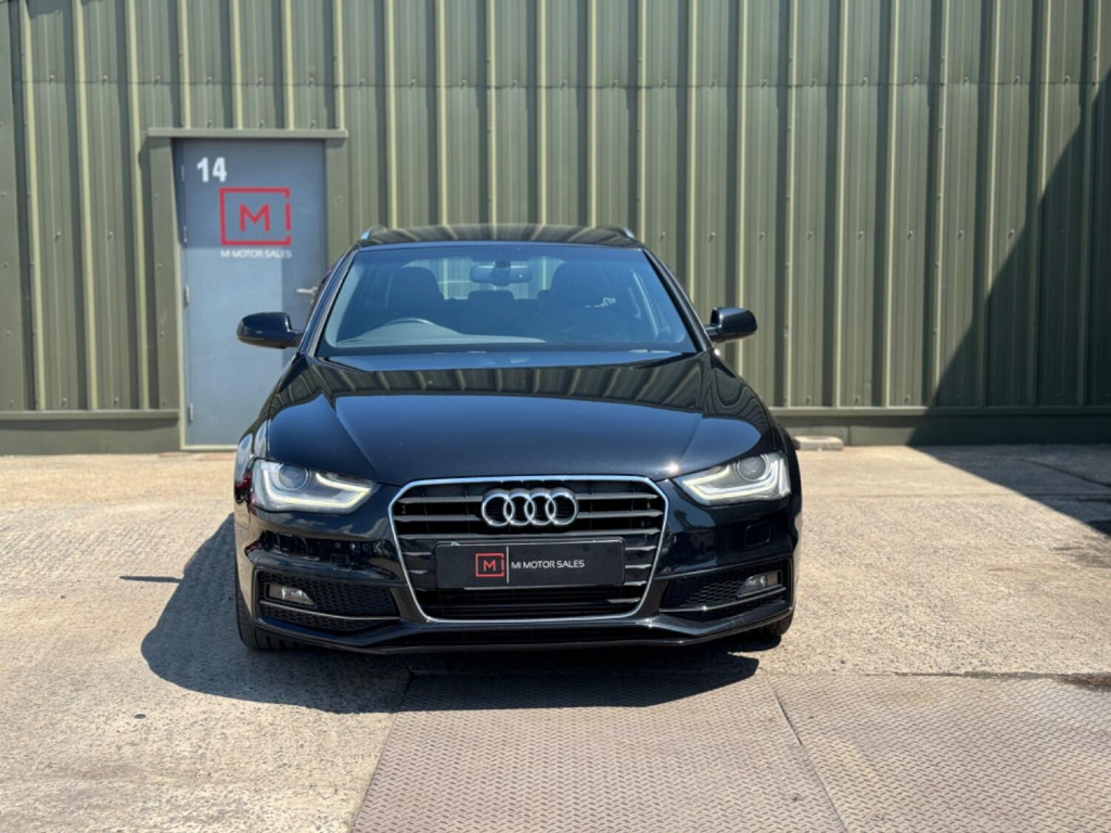 AUDI A4 AVANT