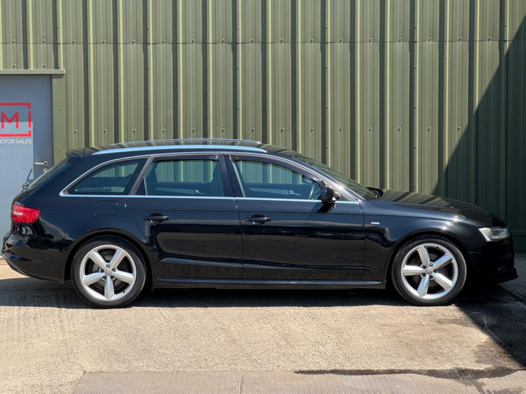 AUDI A4 AVANT