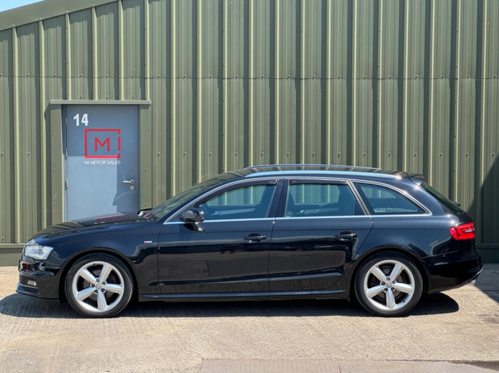 AUDI A4 AVANT