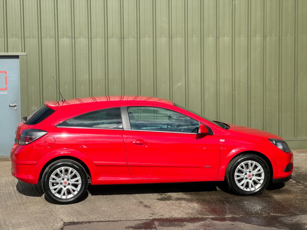 VAUXHALL ASTRA