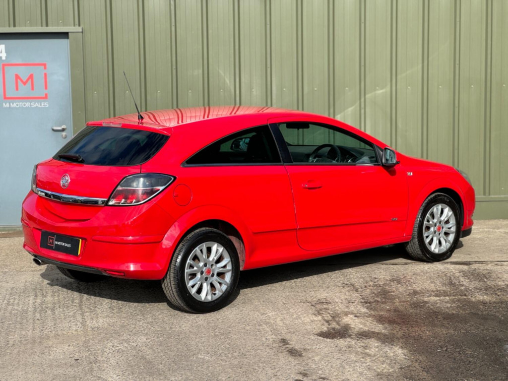 VAUXHALL ASTRA