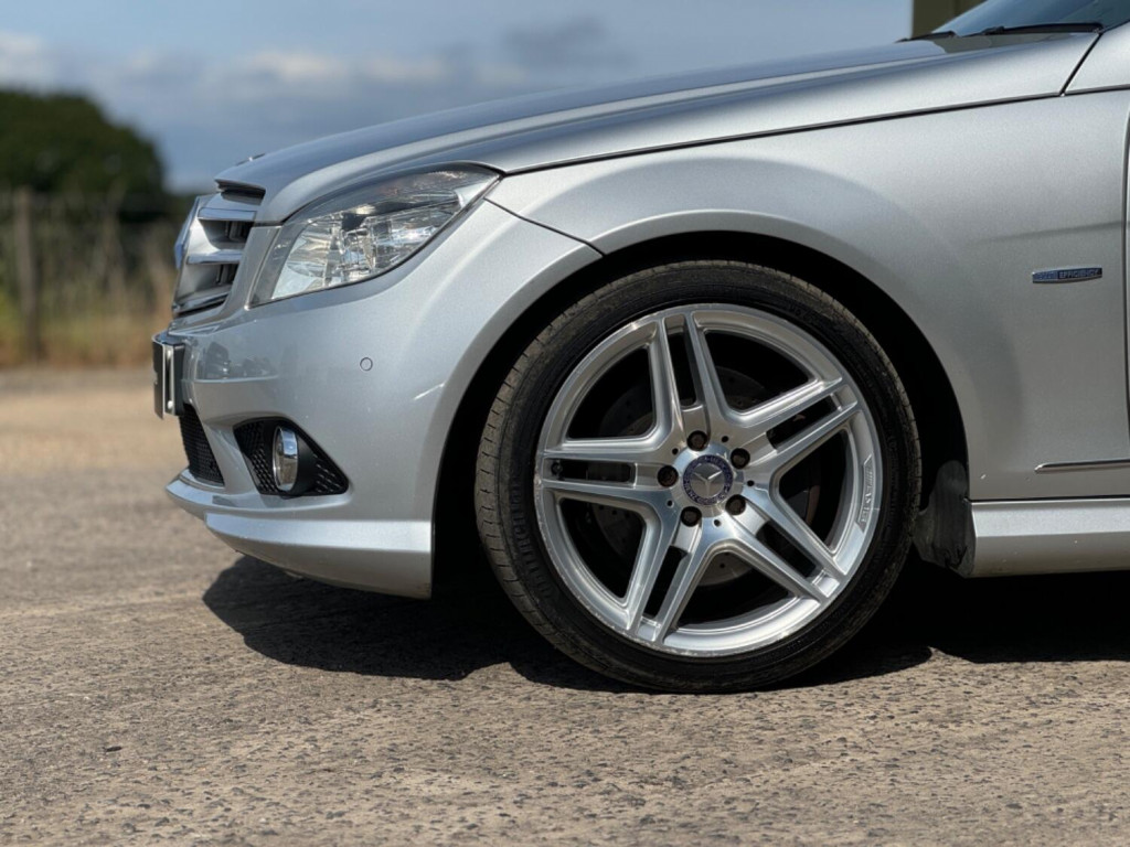 MERCEDES-BENZ C CLASS