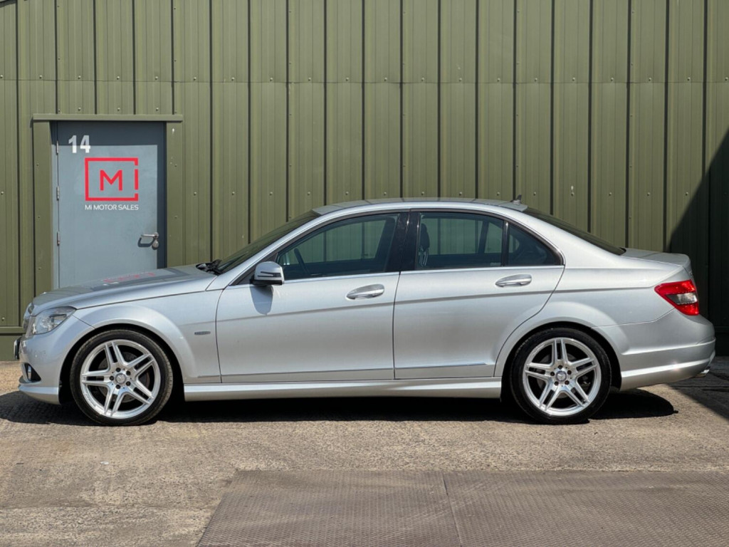 MERCEDES-BENZ C CLASS