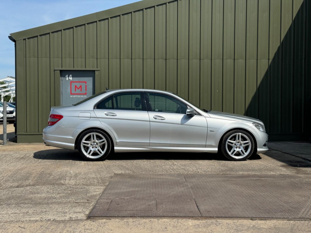 MERCEDES-BENZ C CLASS