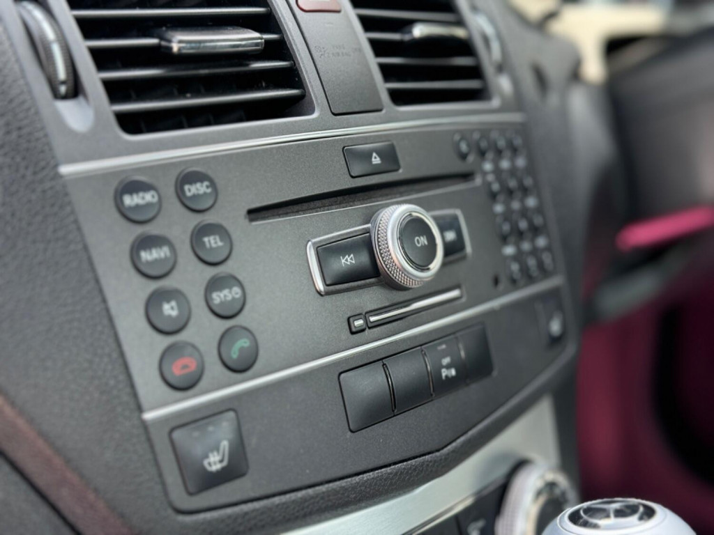 MERCEDES-BENZ C CLASS