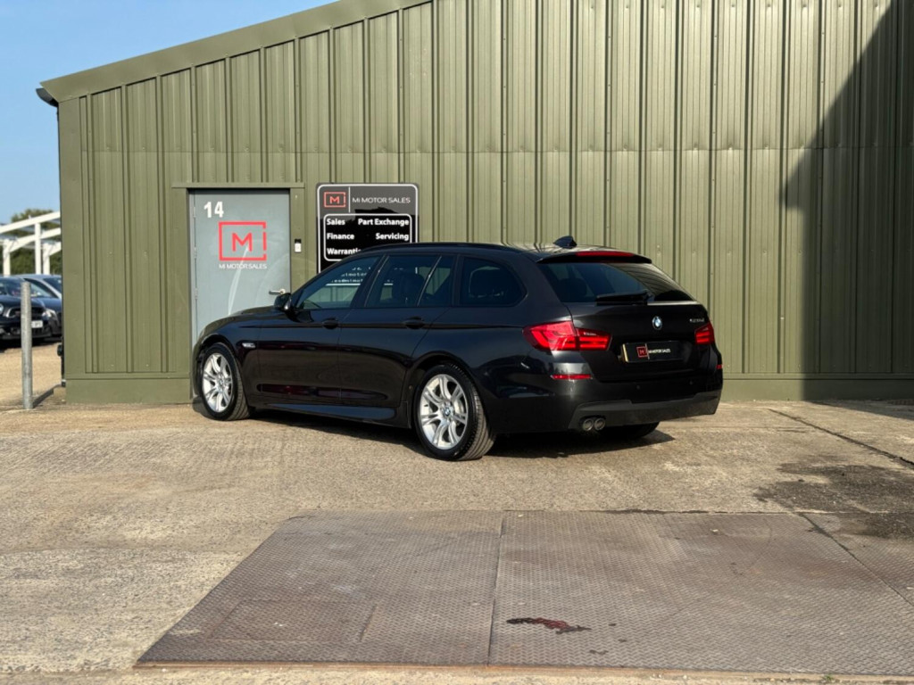 BMW 5 SERIES