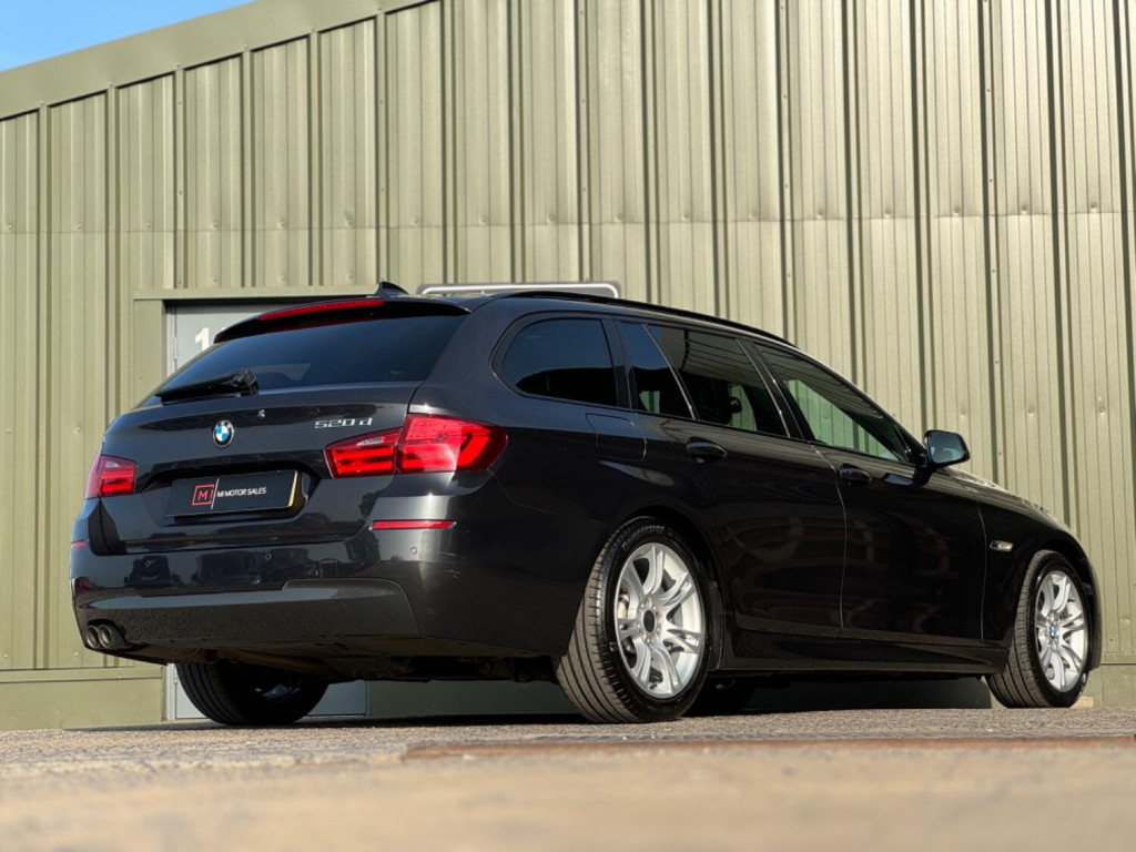 BMW 5 SERIES