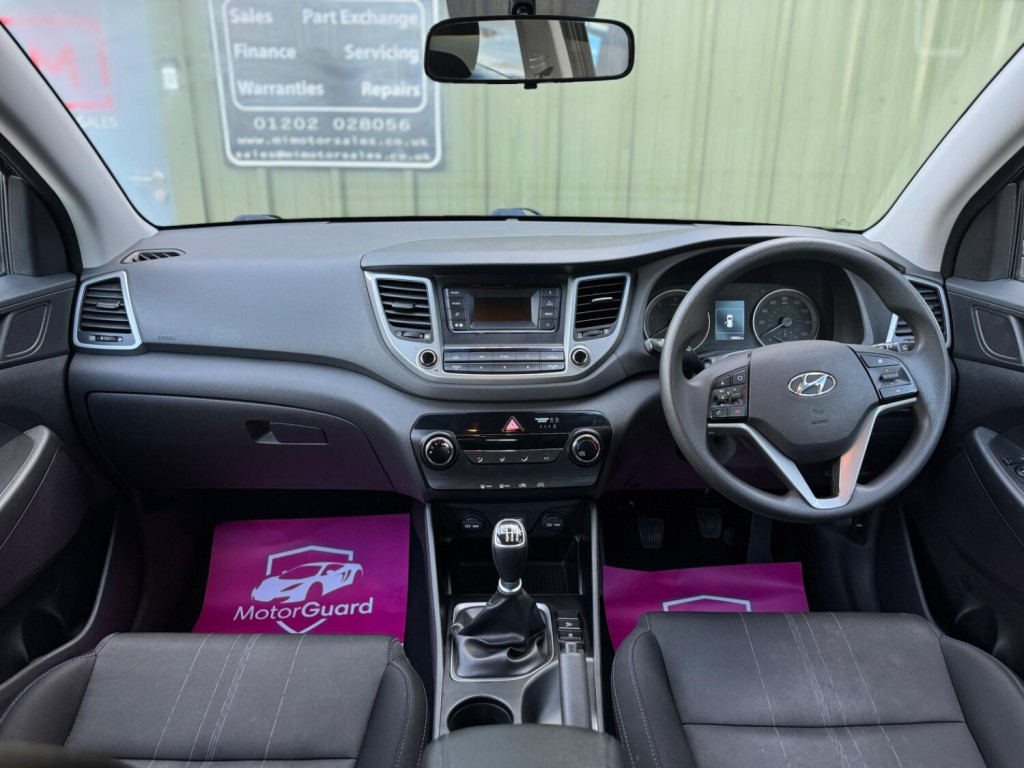 View HYUNDAI TUCSON 1.7 CRDi Blue Drive S