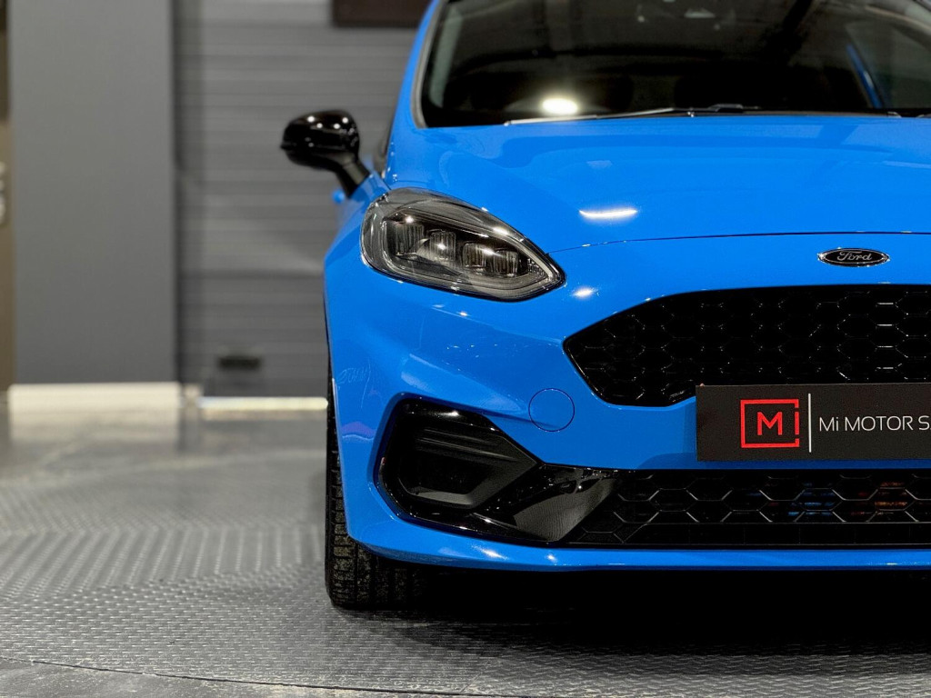 View FORD FIESTA 1.5 Fiesta ST Edition 3 Door 1.5L EcoBoost 200PS FWD 6 Speed Manual