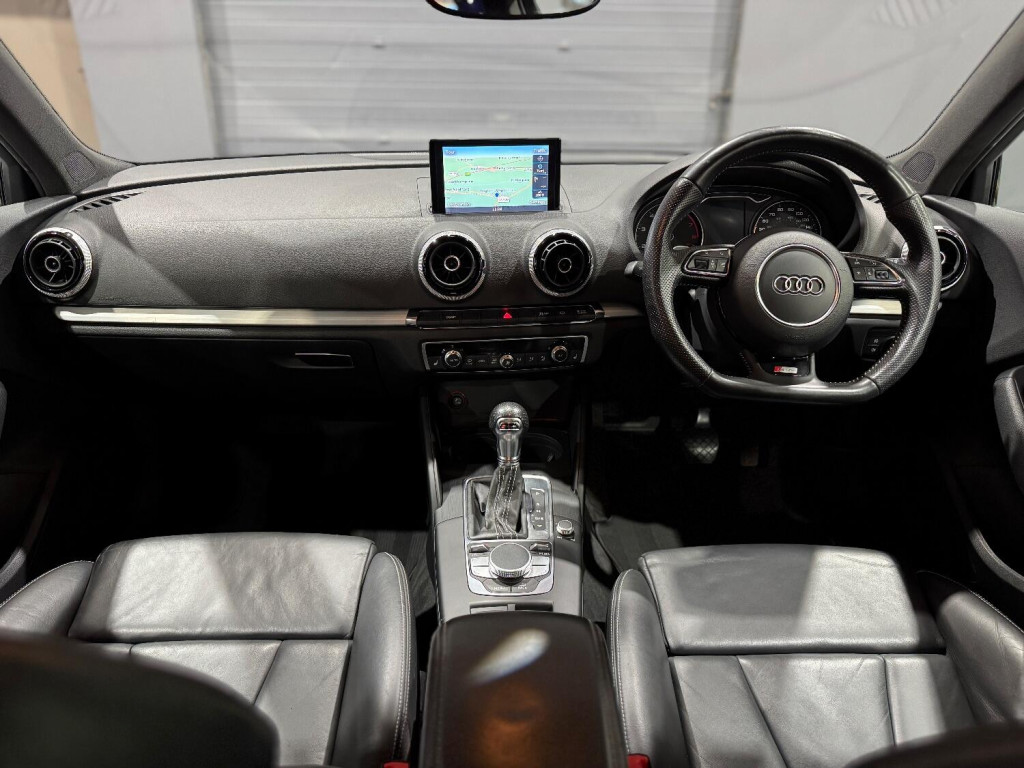 View AUDI A3 1.8 TFSI S line