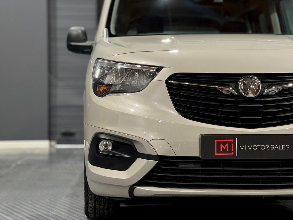 View VAUXHALL COMBO LIFE 1.5 Turbo D BlueInjection Design