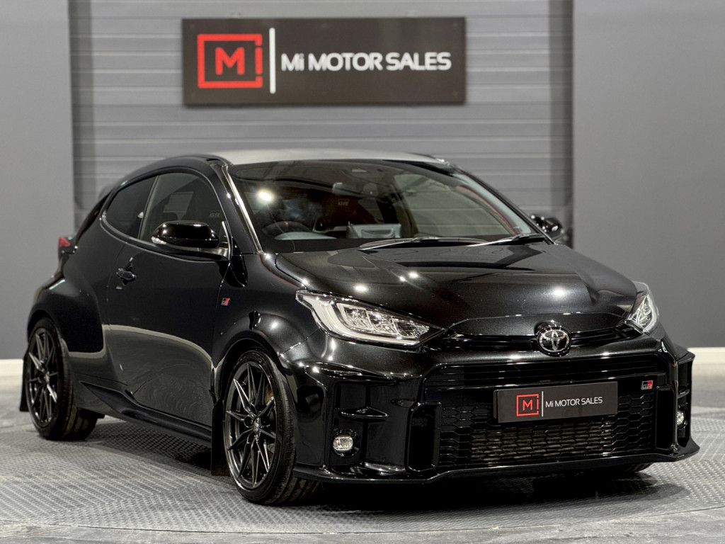 View TOYOTA YARIS 1.6 T GR Circuit