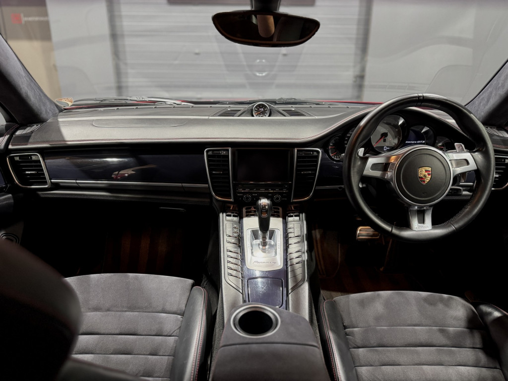 View PORSCHE PANAMERA 4.8 T V8 GTS