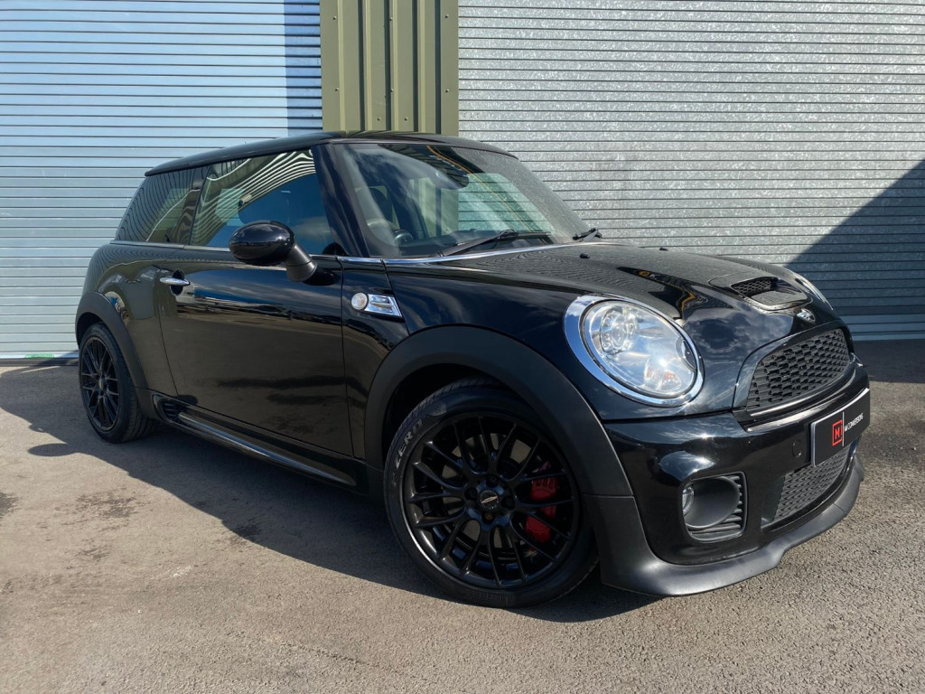 View MINI MINI JOHN COOPER WORKS