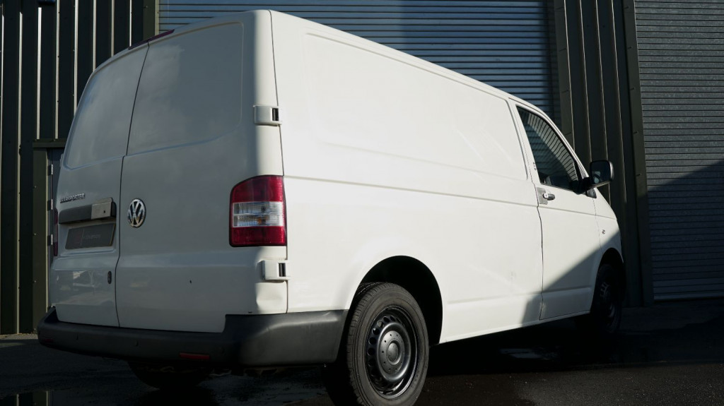VOLKSWAGEN TRANSPORTER