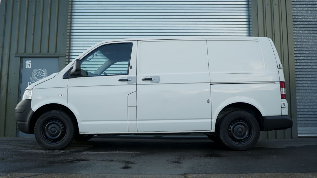VOLKSWAGEN TRANSPORTER