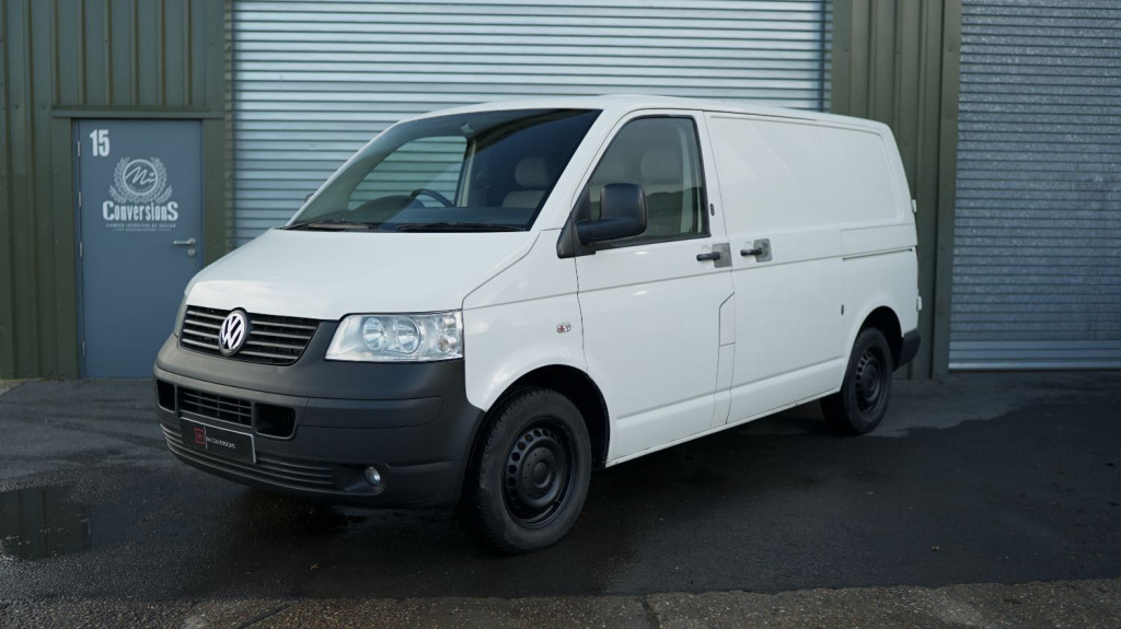 VOLKSWAGEN TRANSPORTER