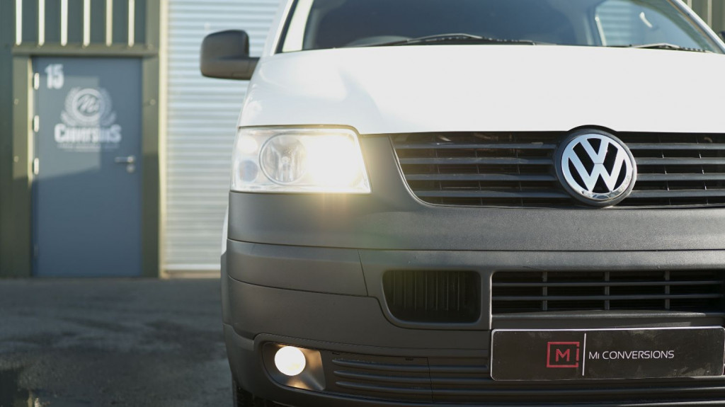 VOLKSWAGEN TRANSPORTER