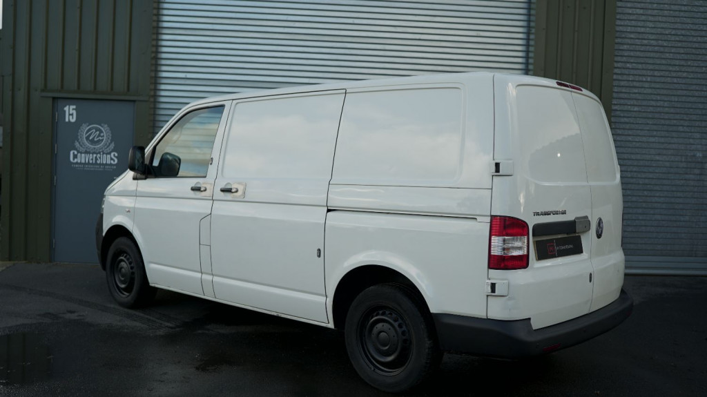 VOLKSWAGEN TRANSPORTER