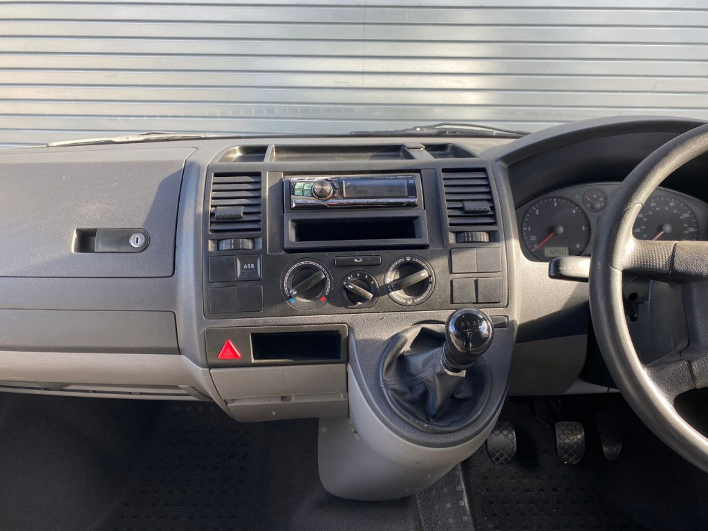 VOLKSWAGEN TRANSPORTER