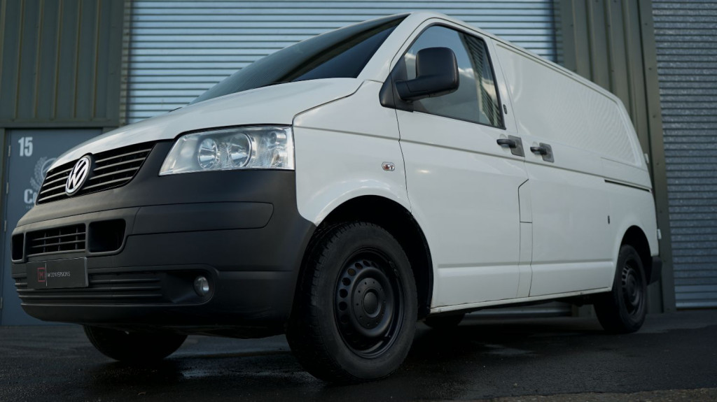 VOLKSWAGEN TRANSPORTER