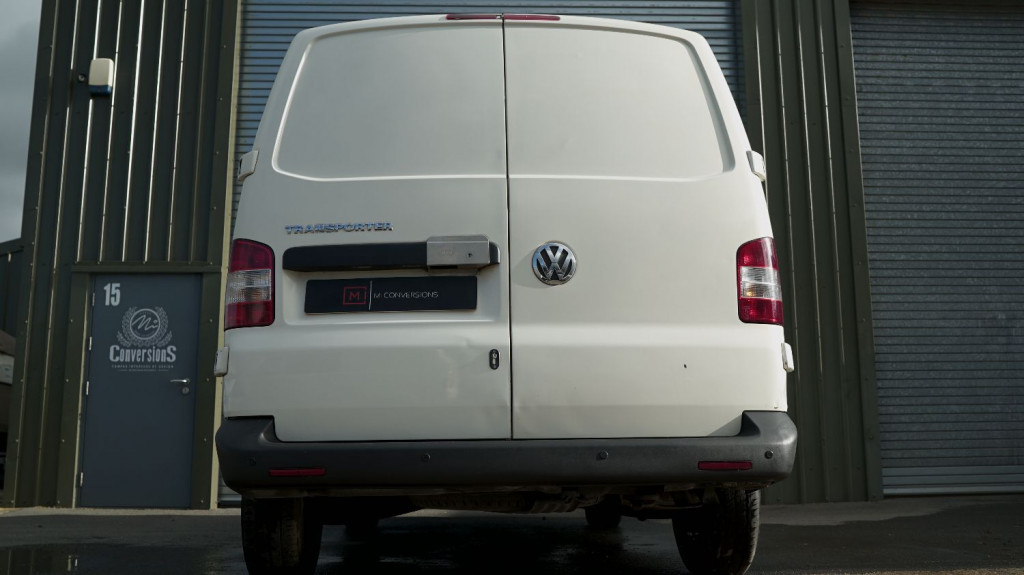 VOLKSWAGEN TRANSPORTER