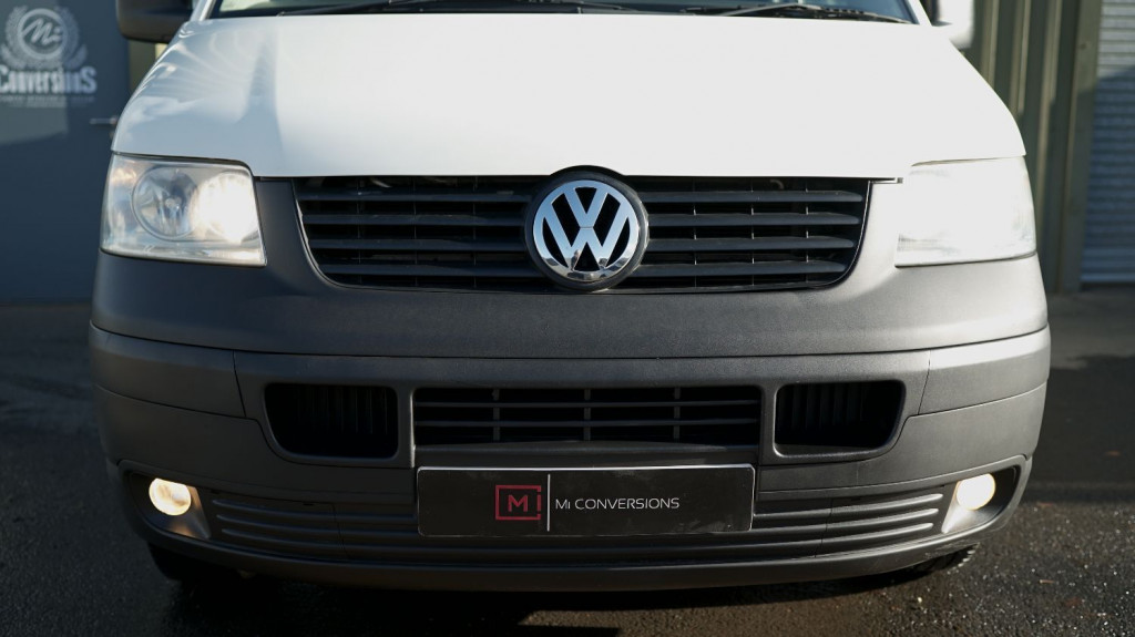VOLKSWAGEN TRANSPORTER