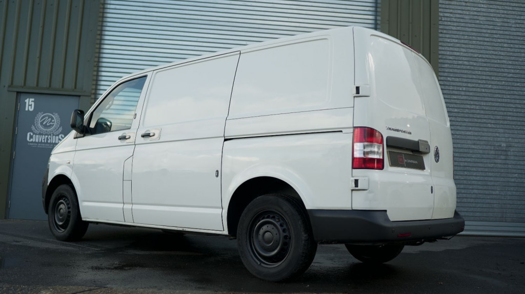 VOLKSWAGEN TRANSPORTER