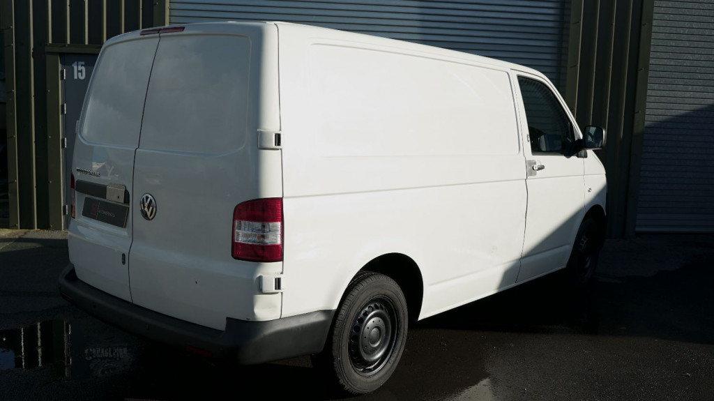 VOLKSWAGEN TRANSPORTER