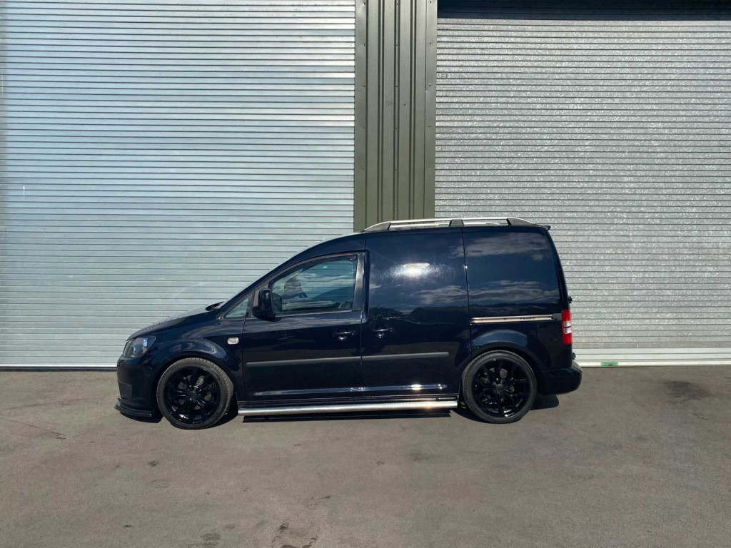 VOLKSWAGEN CADDY