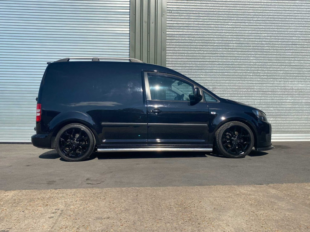 VOLKSWAGEN CADDY