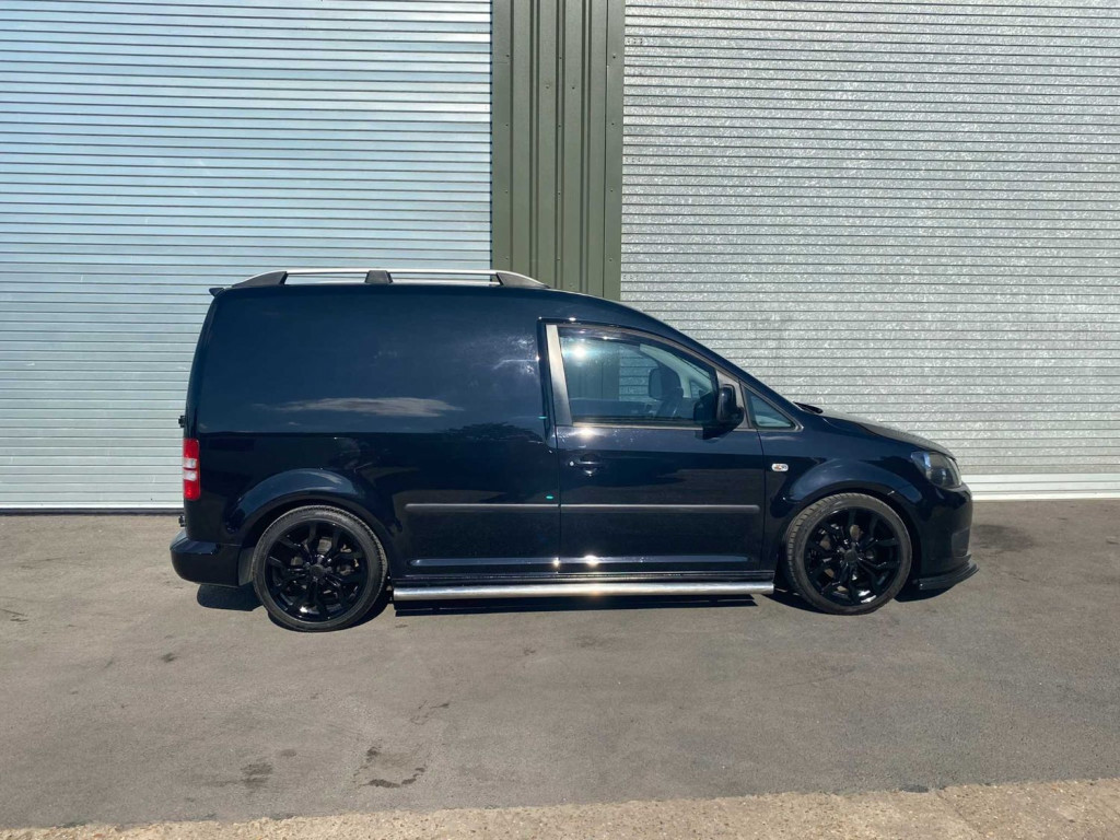 VOLKSWAGEN CADDY